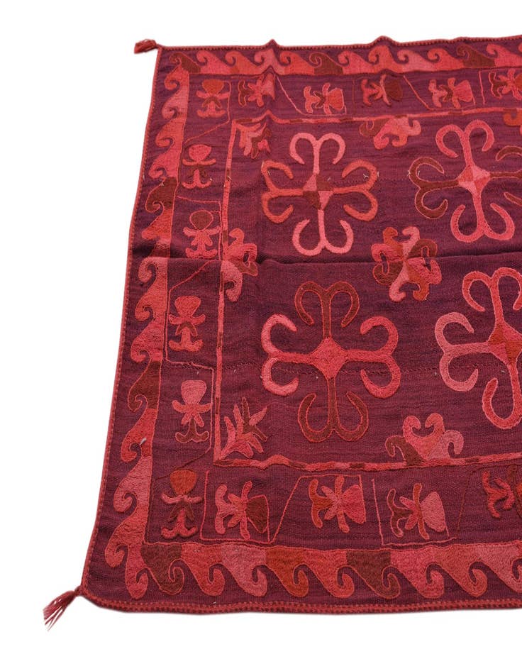 Detail image of  4' 1 x 5' 8  Hand Woven Kilim Suzani Wool Rug