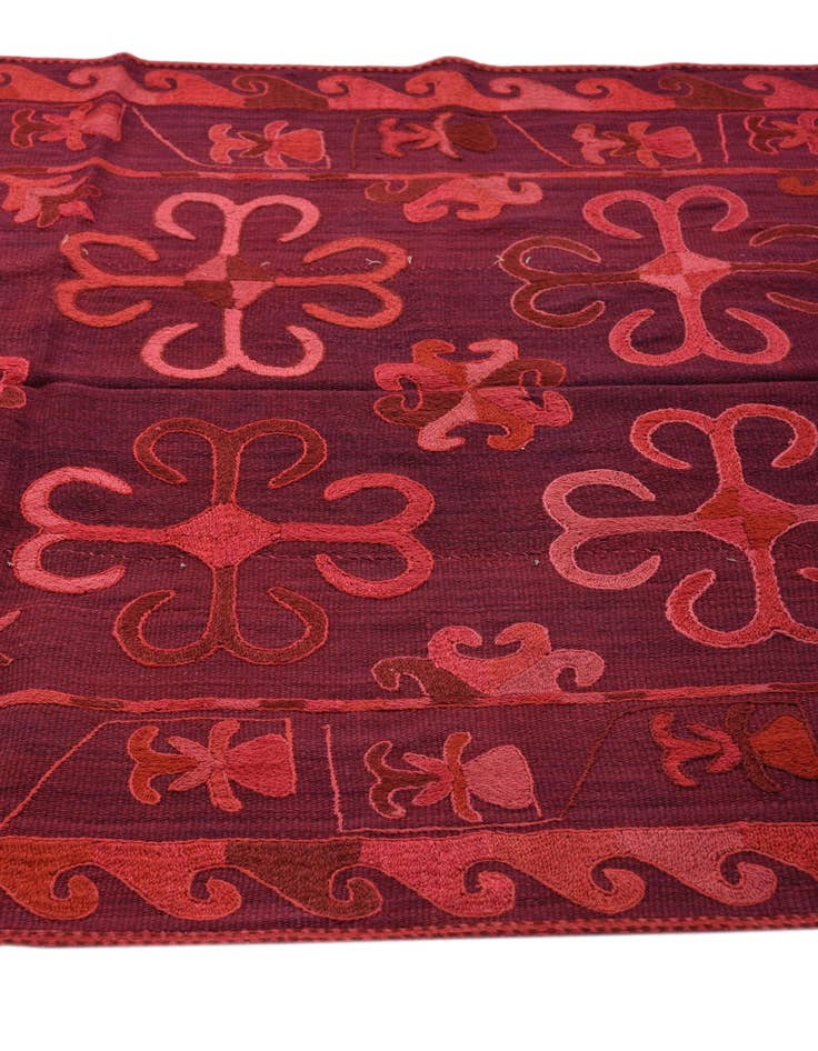 Detail image of  4' 1 x 5' 8  Hand Woven Kilim Suzani Wool Rug