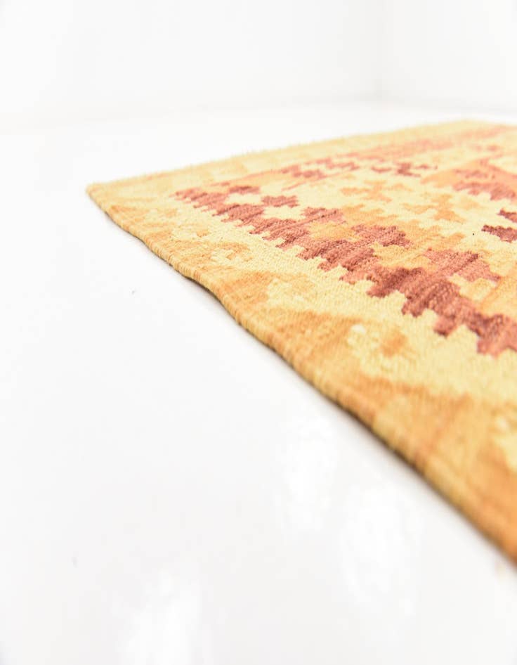 Detail image of  4' 9 x 6' 9  Hand Woven Kilim Waziri Wool Rug