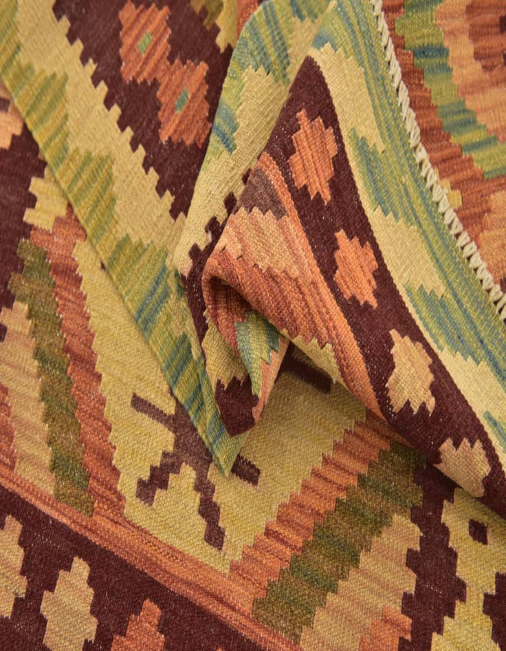 Detail image of  2' 7 x 4' 3  Hand Woven Kilim Waziri Wool Rug