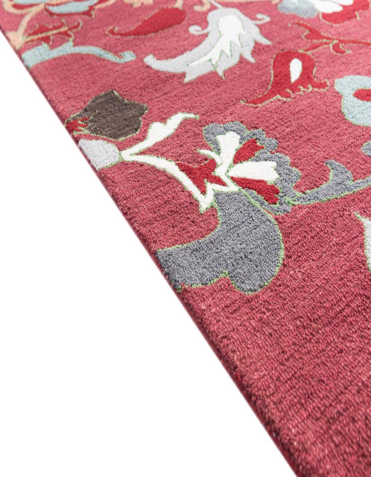 Detail image of  5' 1 x 8' Luna Rug