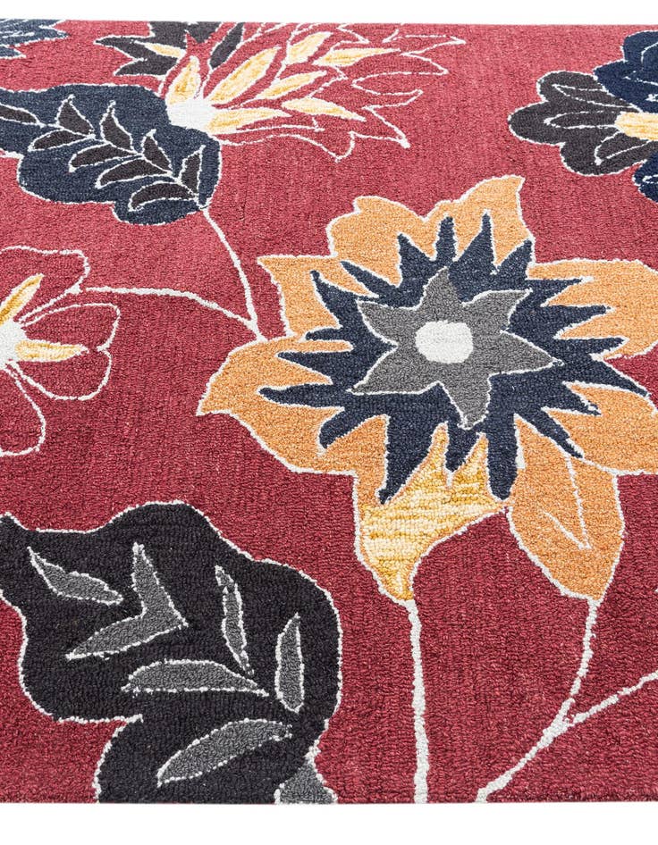 Detail image of  5' x 8' Luna Rug