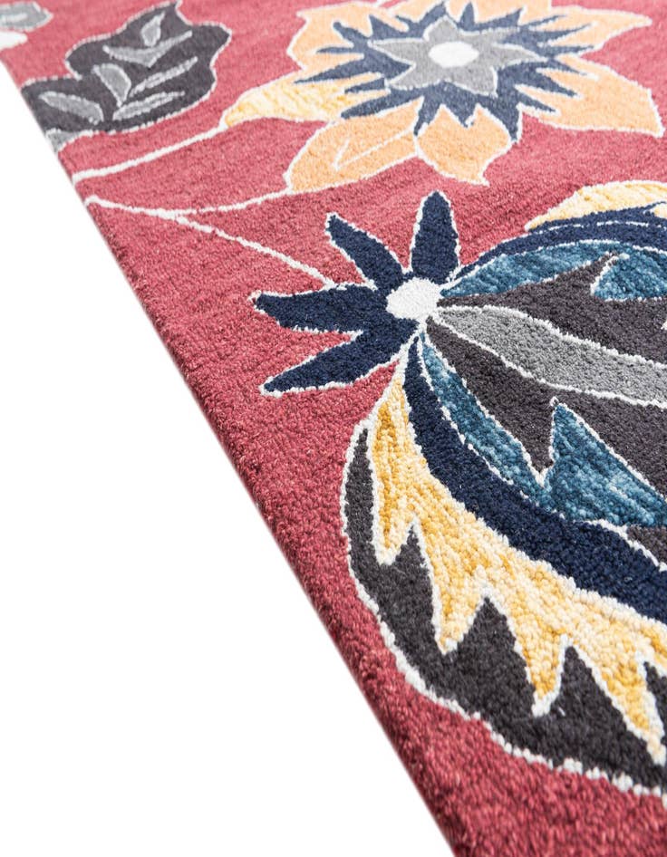 Detail image of  5' x 8' Luna Rug