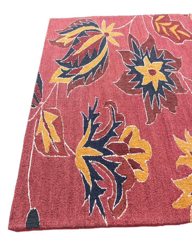 Detail image of  5' 2 x 8' Luna Rug