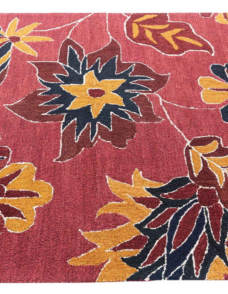 Detail image of  5' 2 x 8' Luna Rug