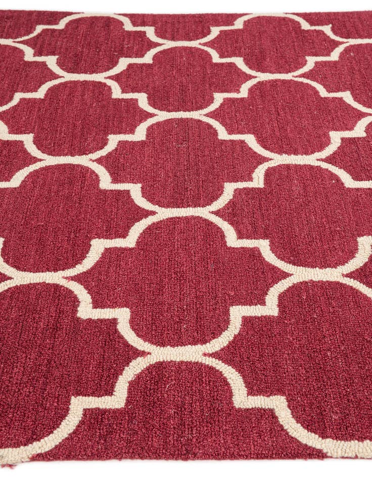 Detail image of  5' 1 x 8' Luna Wool Rug
