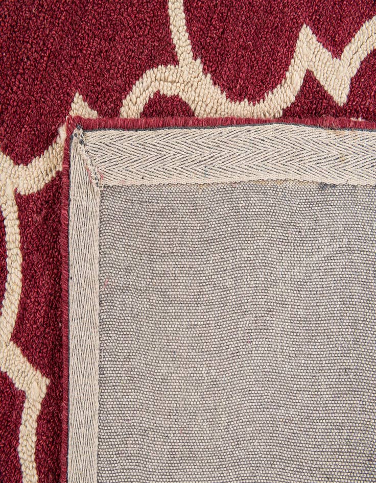 Detail image of  5' 1 x 8' Luna Wool Rug