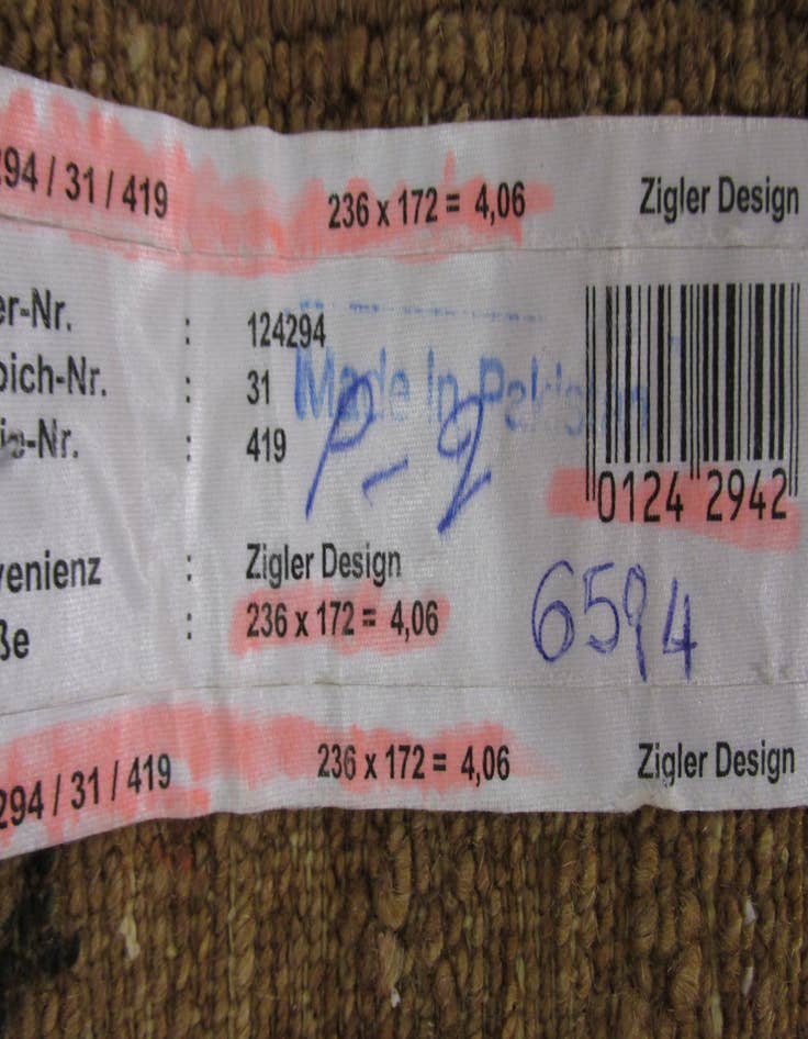 Detail image of  5' 8 x 7' 9  Hand Knotted Modern Ziegler Oriental Rug