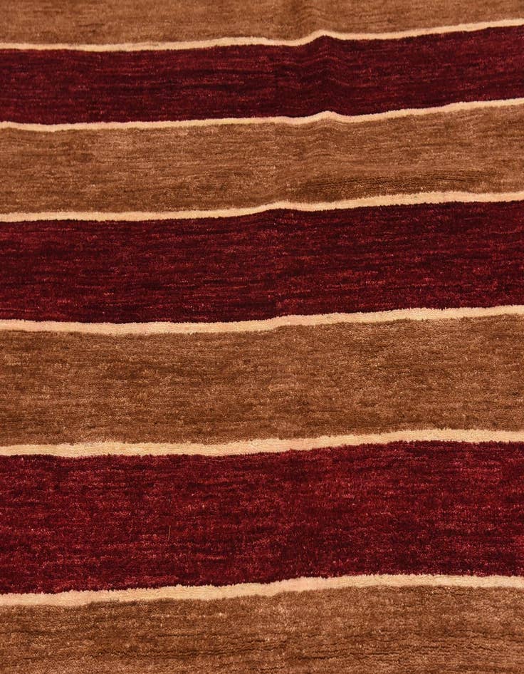 Detail image of  5' 8 x 7' 9  Hand Knotted Modern Ziegler Oriental Rug