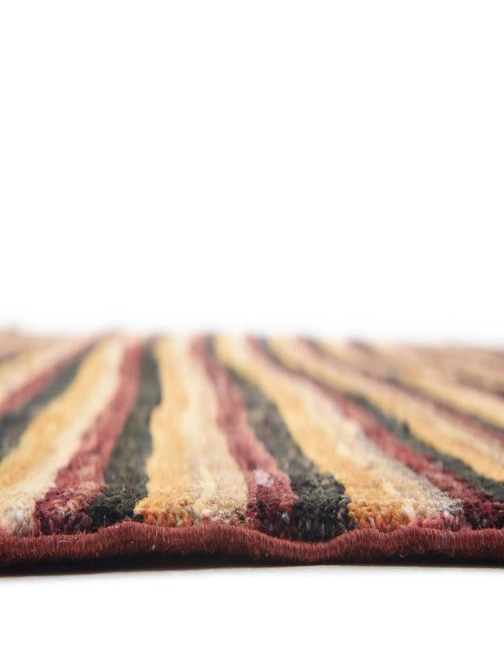 Detail image of  4' 9 x 6' 9  Hand Knotted Modern Ziegler Rug