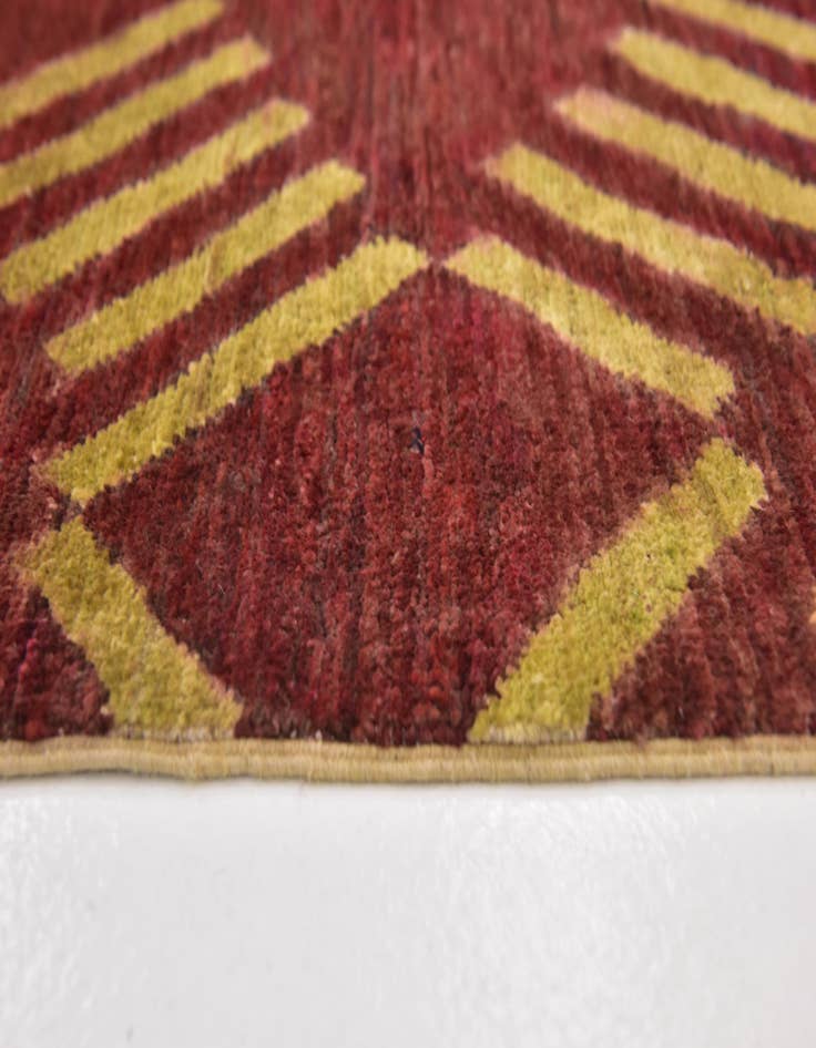 Detail image of  5' x 6' 5  Hand Knotted Modern Ziegler Rug