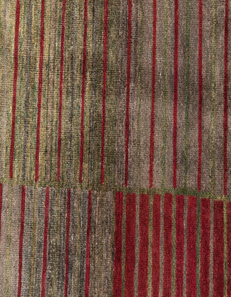Detail image of  6' 8 x 9' 10  Hand Knotted Modern Ziegler Rug