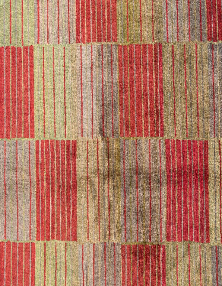 Detail image of  5' 10 x 7' 4  Hand Knotted Modern Ziegler Rug