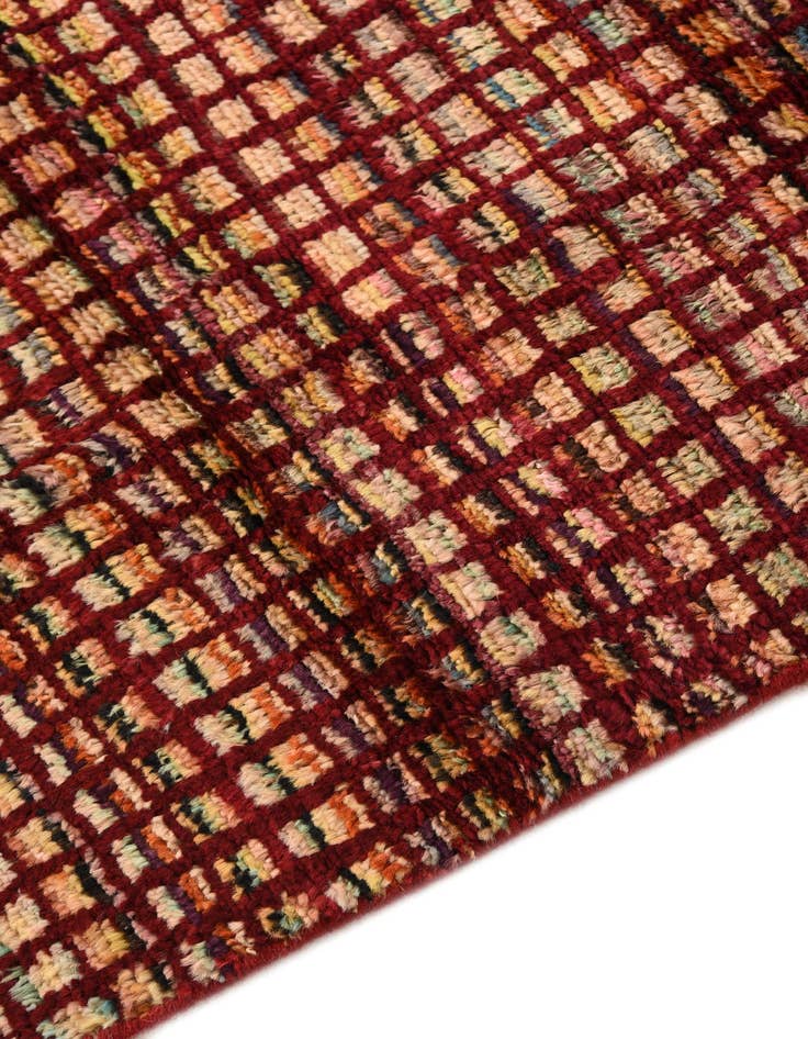 Detail image of  2' 9 x 4'  Hand Knotted Modern Ziegler Rug