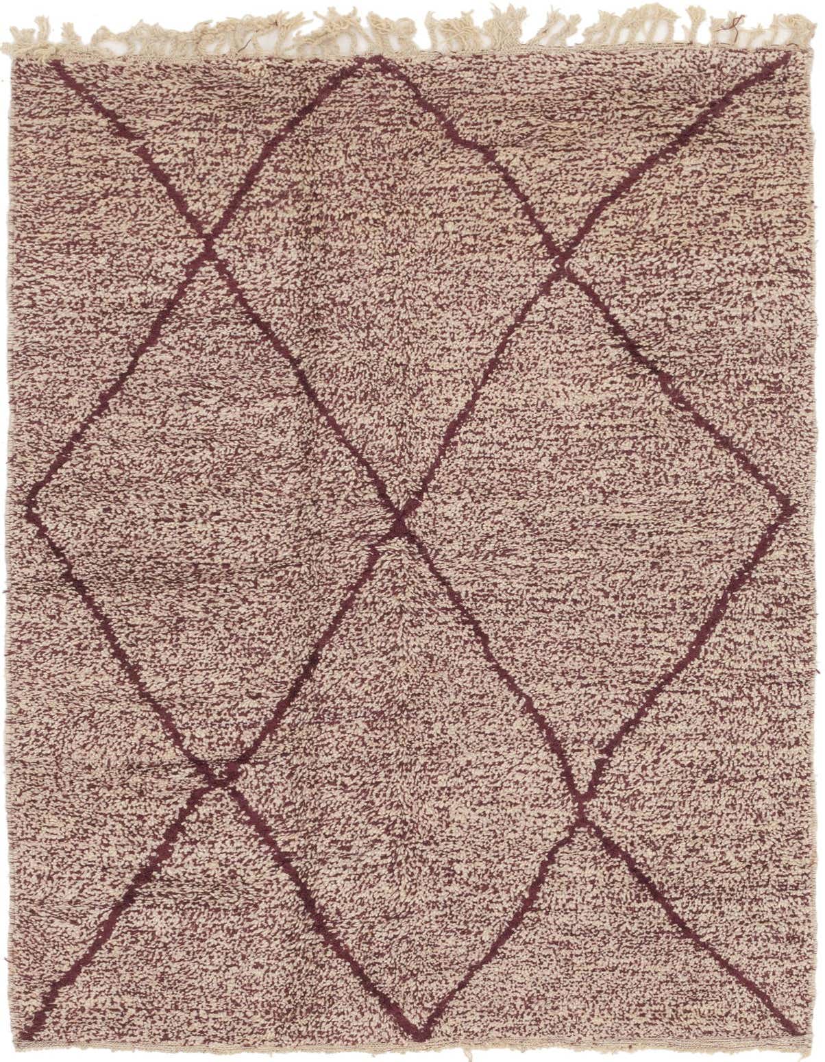 A 5x8 rectangular shag rug with a tribal diamond pattern in varying shades of red and cream, featuring fringe.