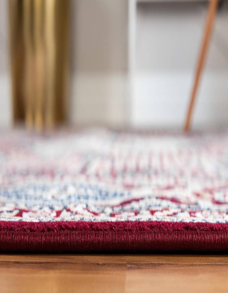 Detail image of 10' x 13' Nain Design Rug