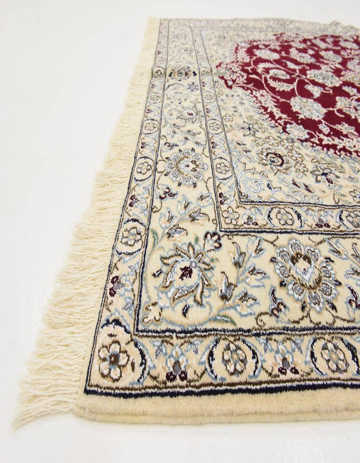 Detail image of  5' 2 x 8' 2  Hand Knotted Nain Persian Rug