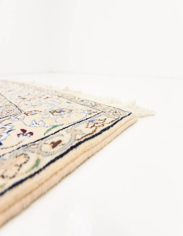 Detail image of  5' 1 x 7' 9  Hand Knotted Nain Persian Rug