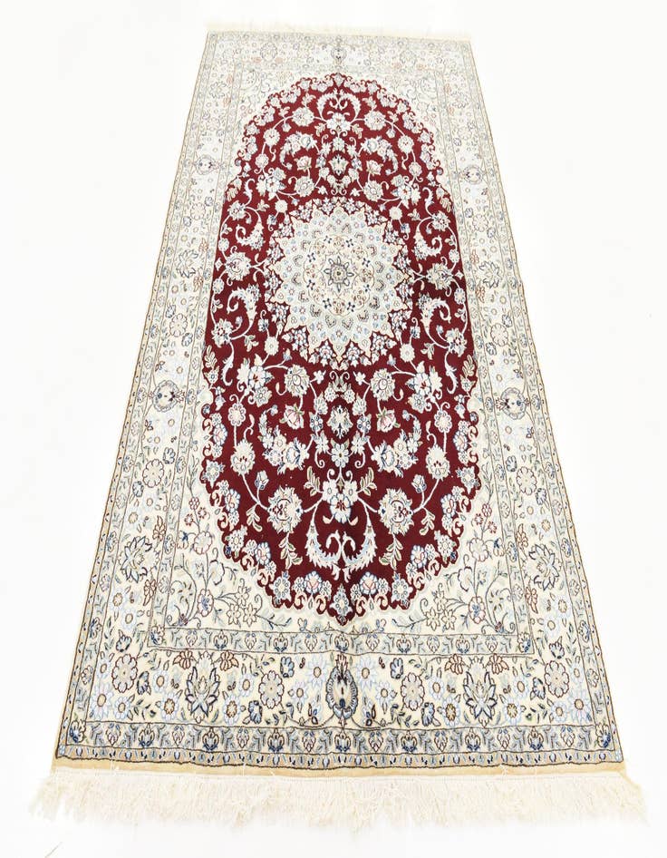 Detail image of  5' 2 x 7' 10  Hand Knotted Nain Persian Rug