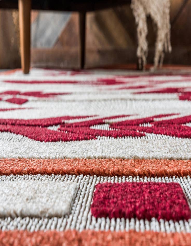 Detail image of  4' x 6'  Washable Modern Indoor / Outdoor Rug