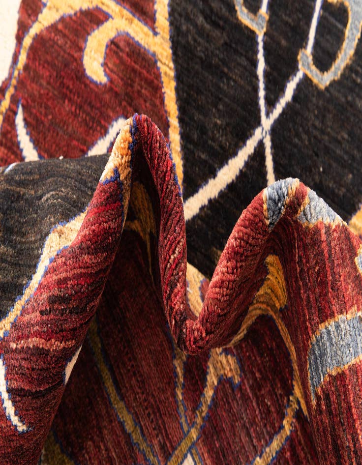 Detail image of  5' 8 x 7' 8  Hand Knotted Peshawar Ziegler Rug