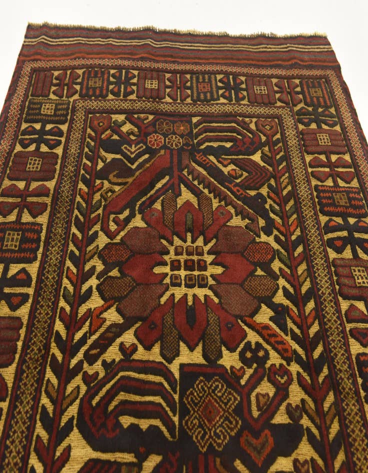 Detail image of  4' 2 x 6' 4  Hand Knotted Sumak Wool Rug