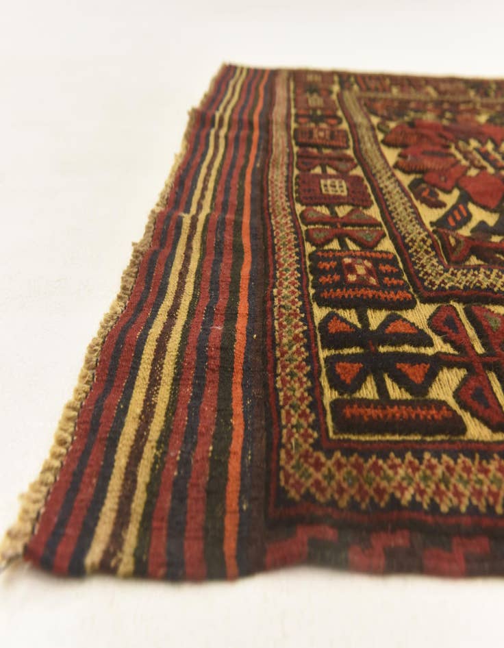 Detail image of  4' 2 x 6' 4  Hand Knotted Sumak Wool Rug