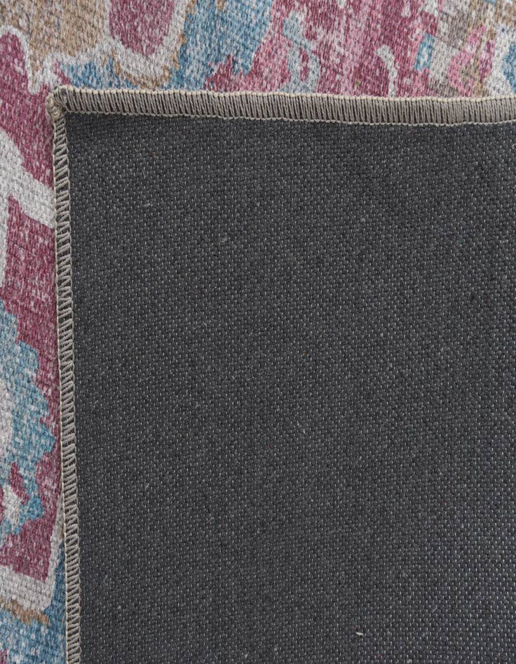 Detail image of  5' x 7' 5 Timeless Rug