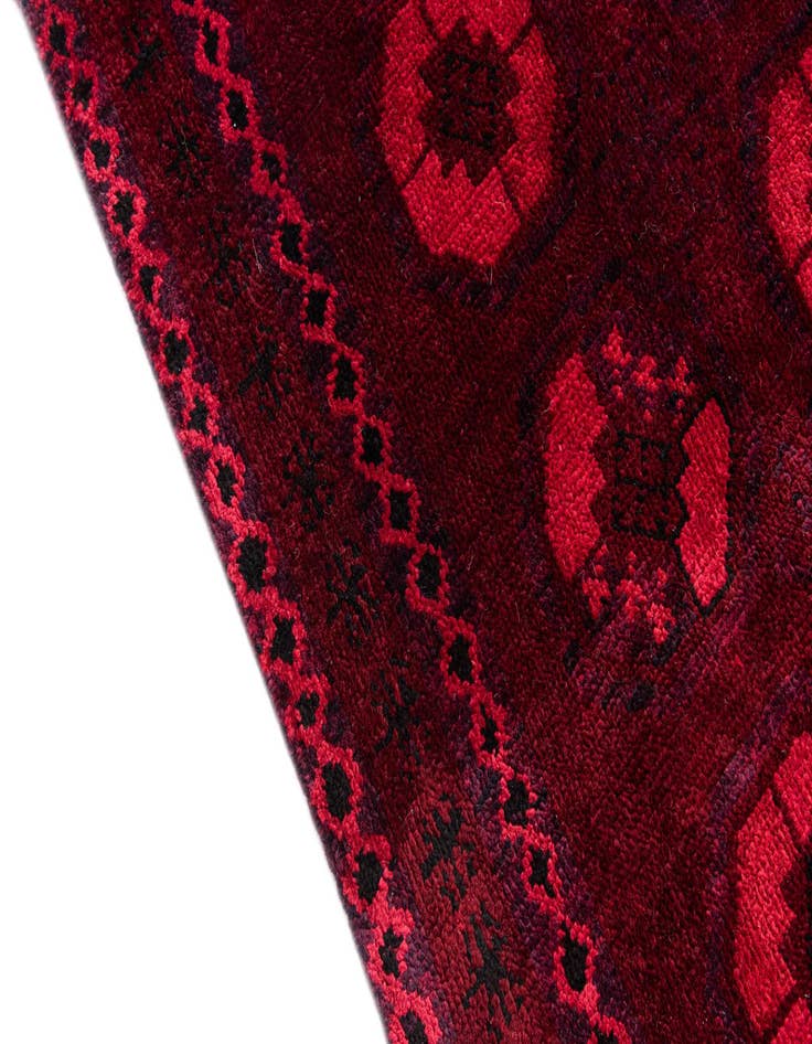 Detail image of 6' 2 x 9' 2 Hand Knotted Ultra Vintage Wool Rug