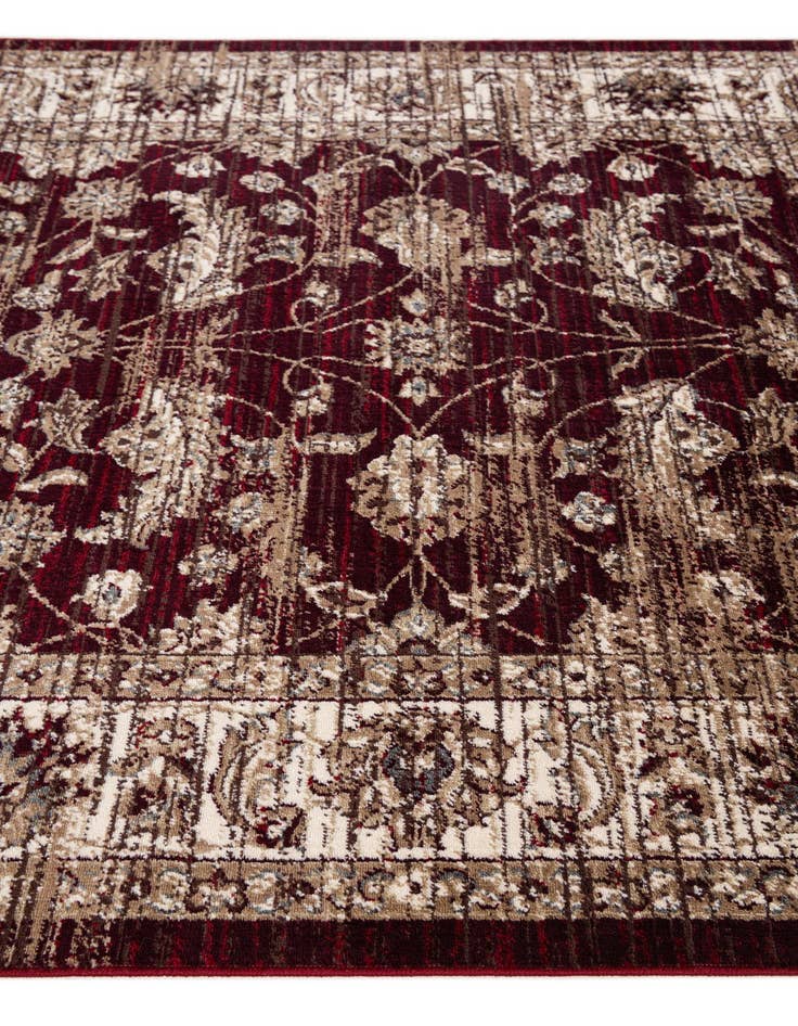 Detail image of  4' 9 x 7' Yasmin Rug