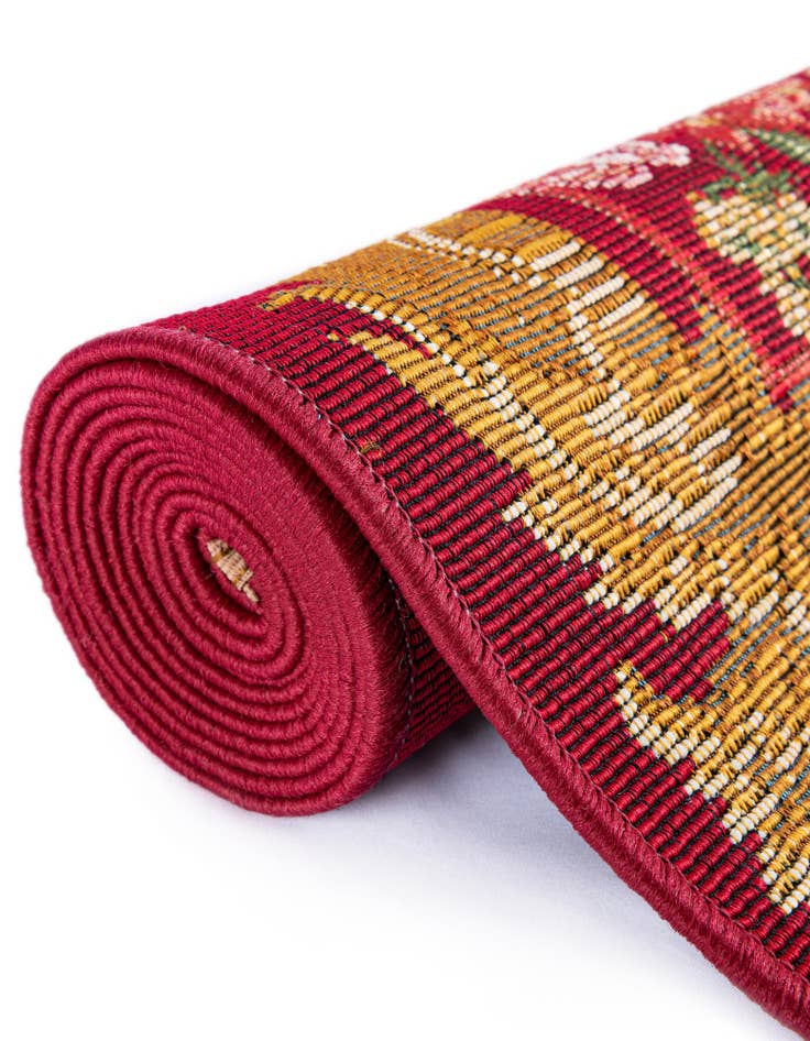 Detail image of  7' 10 x 10'  Washable Traditional Indoor / Outdoor Rug