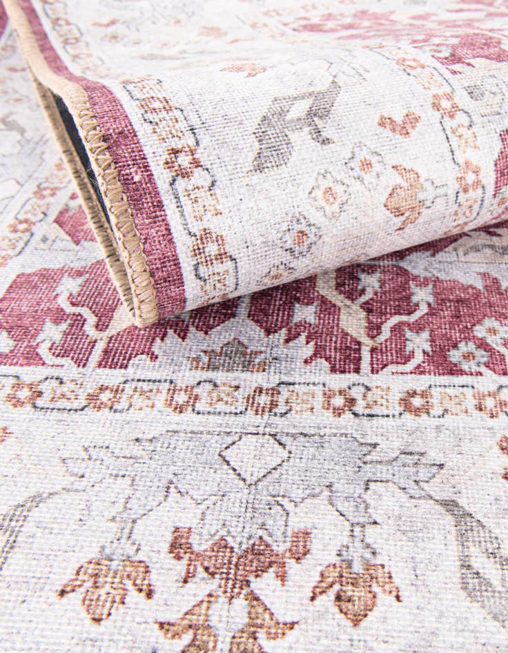 Detail image of  2' x 6' 1 Timeless Runner Rug
