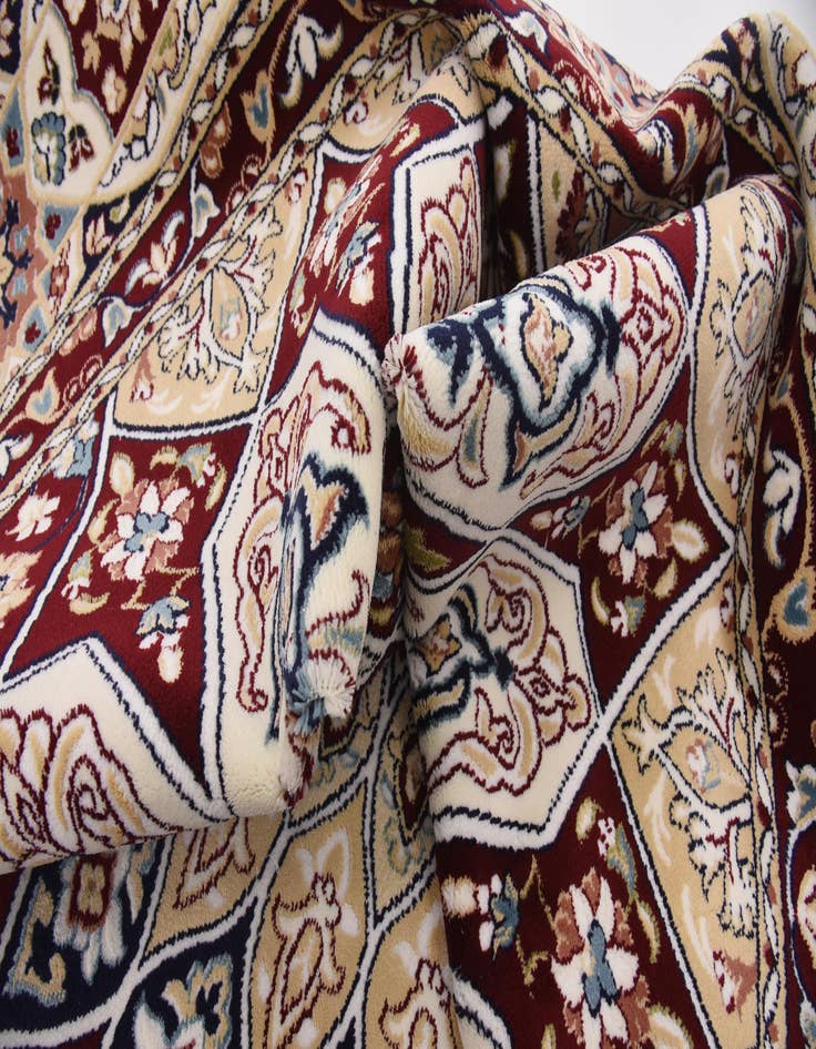 Detail image of  10' x 10' Nain Design Round Rug