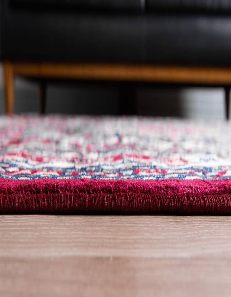 Detail image of  10' x 10' Nain Design Round Rug