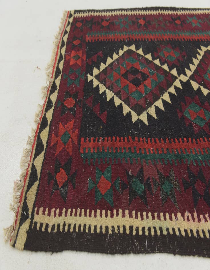 Detail image of  4' x 9' 4  Hand Woven Kilim Fars Wool Runner Rug