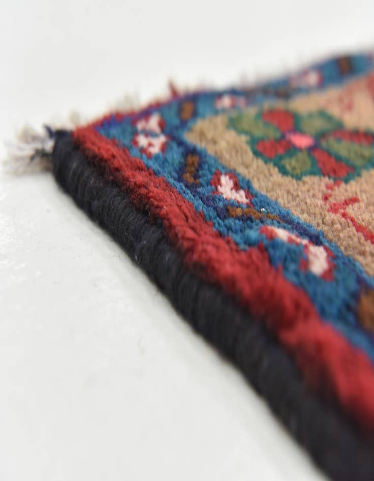 Detail image of  4' x 9' 5  Hand Knotted Liliyan Persian Wool Runner Rug