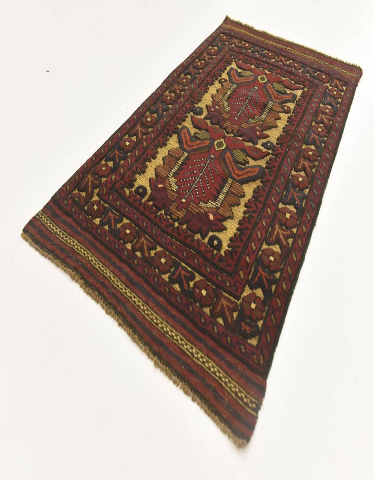 Detail image of  2' 6 x 4' 7  Hand Knotted Sumak Wool Runner Rug