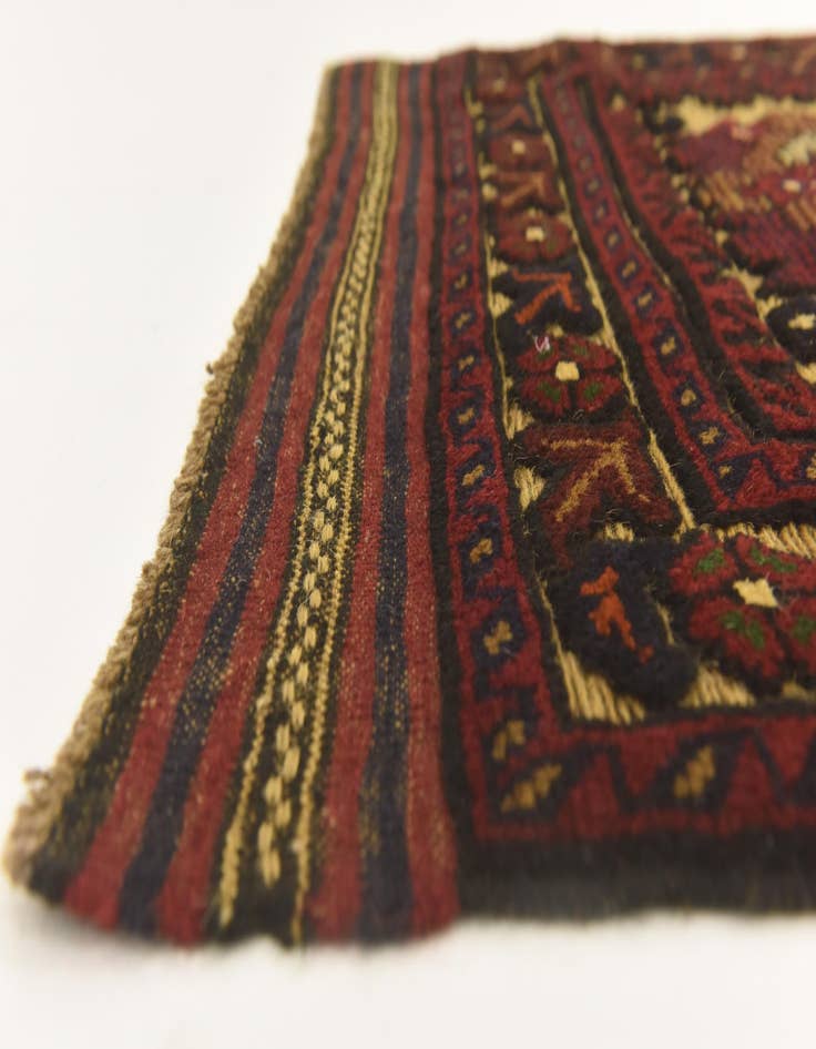 Detail image of  2' 6 x 4' 7  Hand Knotted Sumak Wool Runner Rug