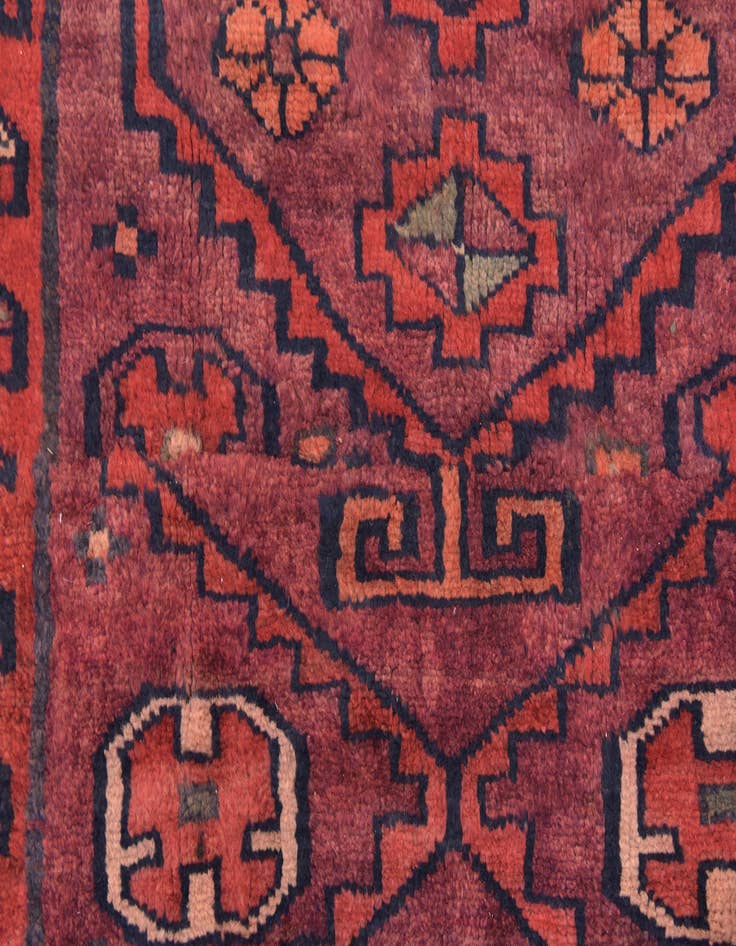 Detail image of  4' 7 x 4' 7 Shiraz Wool Square Rug