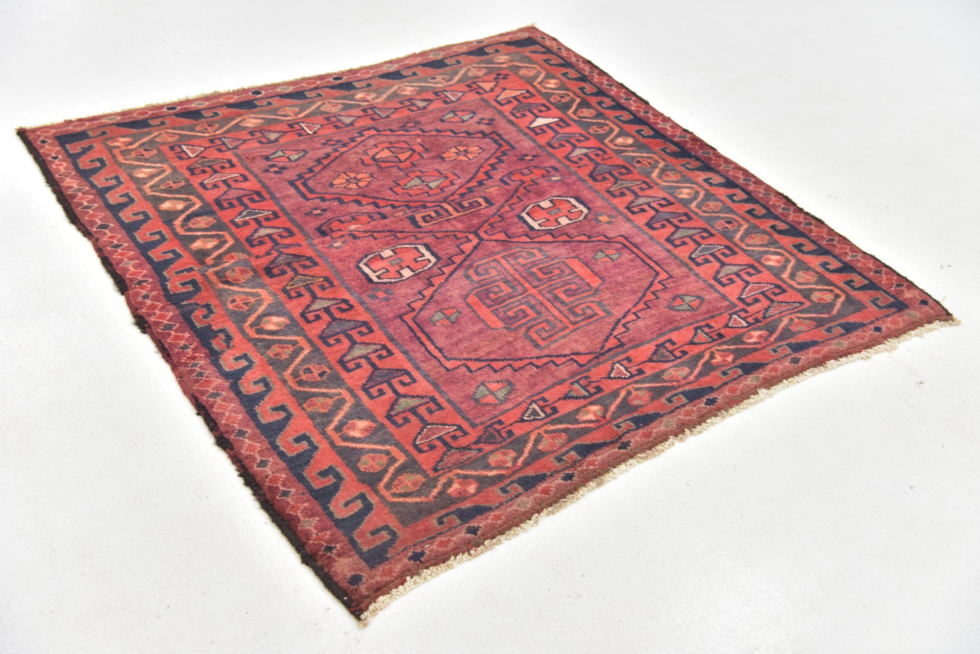 Burgundy 4' 7 x 4' 7 Shiraz Wool Square Rug | Rugs.com