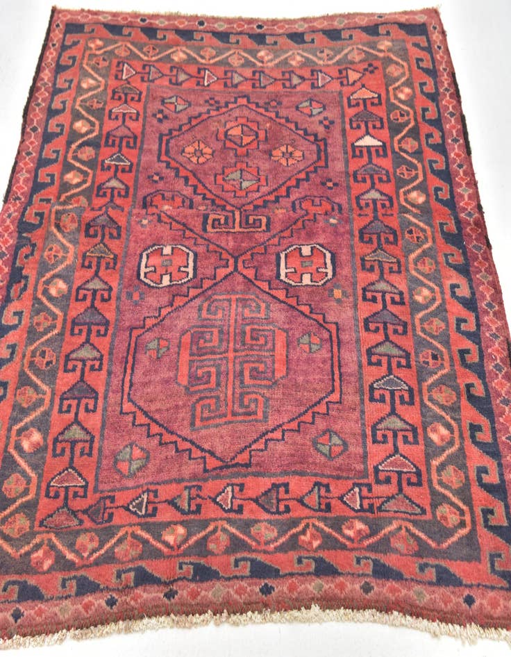 Detail image of  4' 7 x 4' 7 Shiraz Wool Square Rug