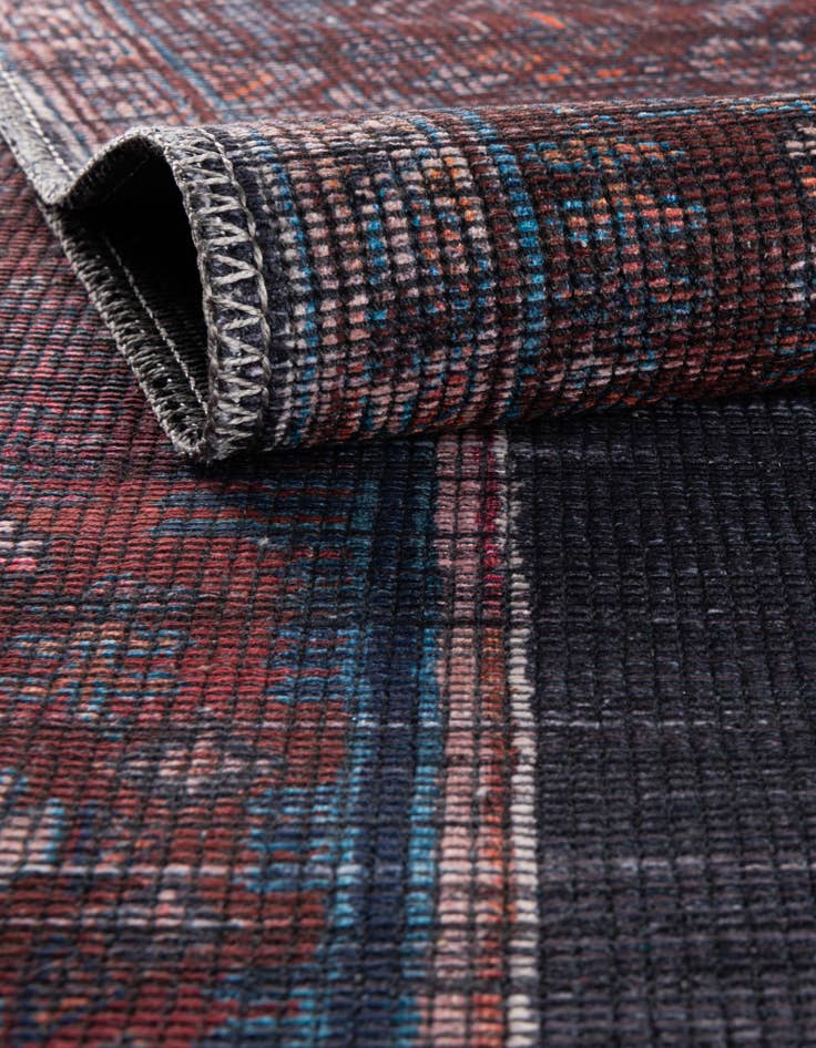 Detail image of  4' x 4'  Washable Sisu Round Rug