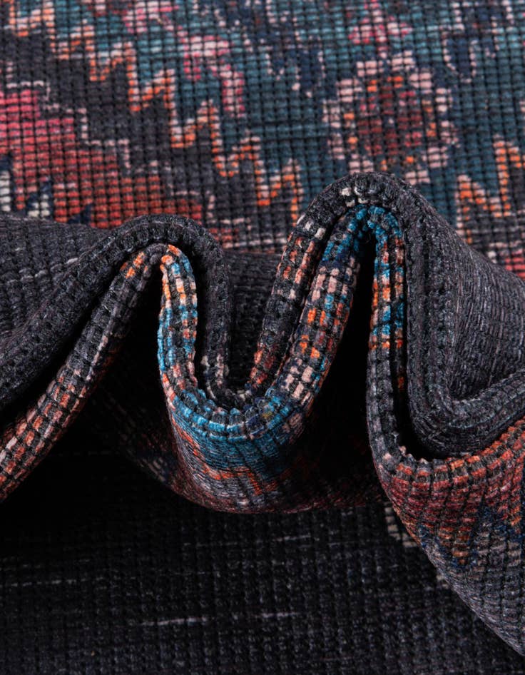 Detail image of  4' x 4'  Washable Sisu Round Rug