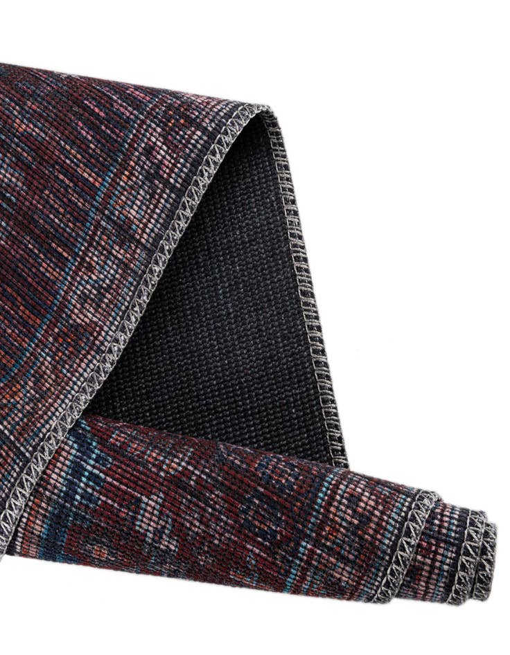 Detail image of  5' 3 x 5' 3  Washable Sisu Square Rug