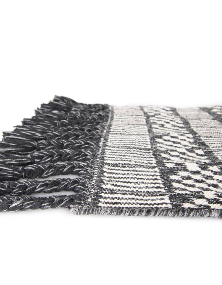 Detail image of  4' 1 x 6' 1  Washable Eco Bohemian Indoor / Outdoor Rug