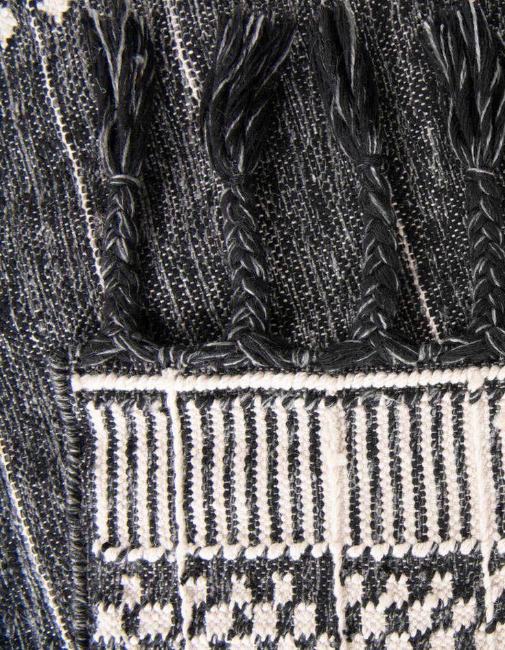 Detail image of  4' 1 x 6' 1  Washable Eco Bohemian Indoor / Outdoor Rug