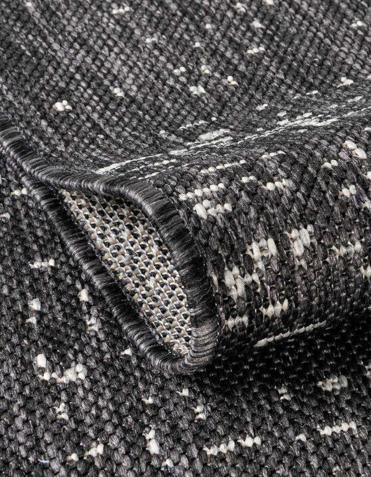 Detail image of  7' 10 x 10'  Washable Modern Indoor / Outdoor Oval Rug