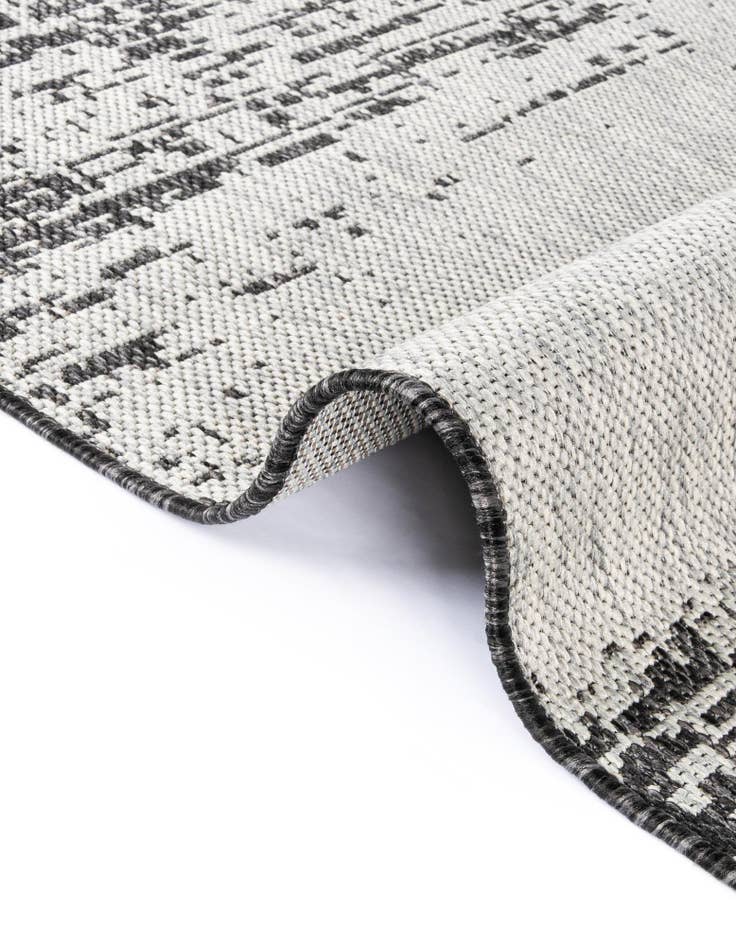 Detail image of  7' 10 x 10'  Washable Modern Indoor / Outdoor Oval Rug