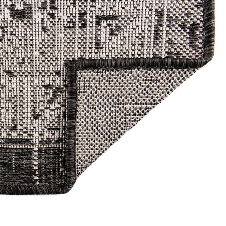 Charcoal Gray 5' 3 x 7' Aztec Indoor / Outdoor Rug | Rugs.com