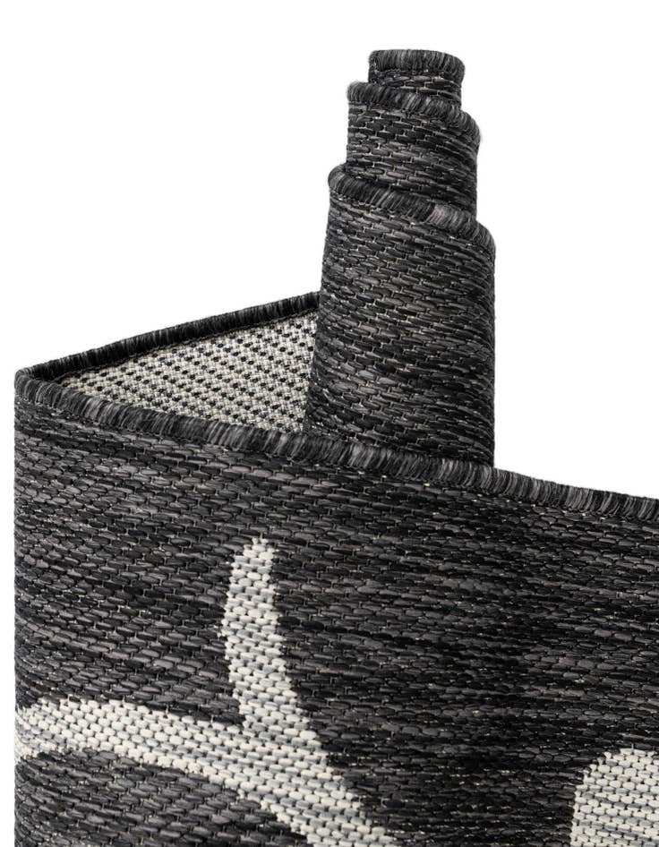 Detail image of  7' 10 x 11'  Washable Botanical Indoor / Outdoor Rug